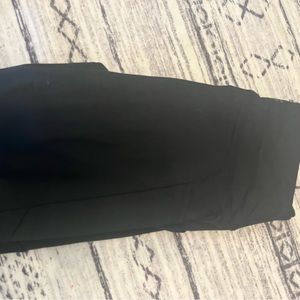Black Tommy John women’s leggings